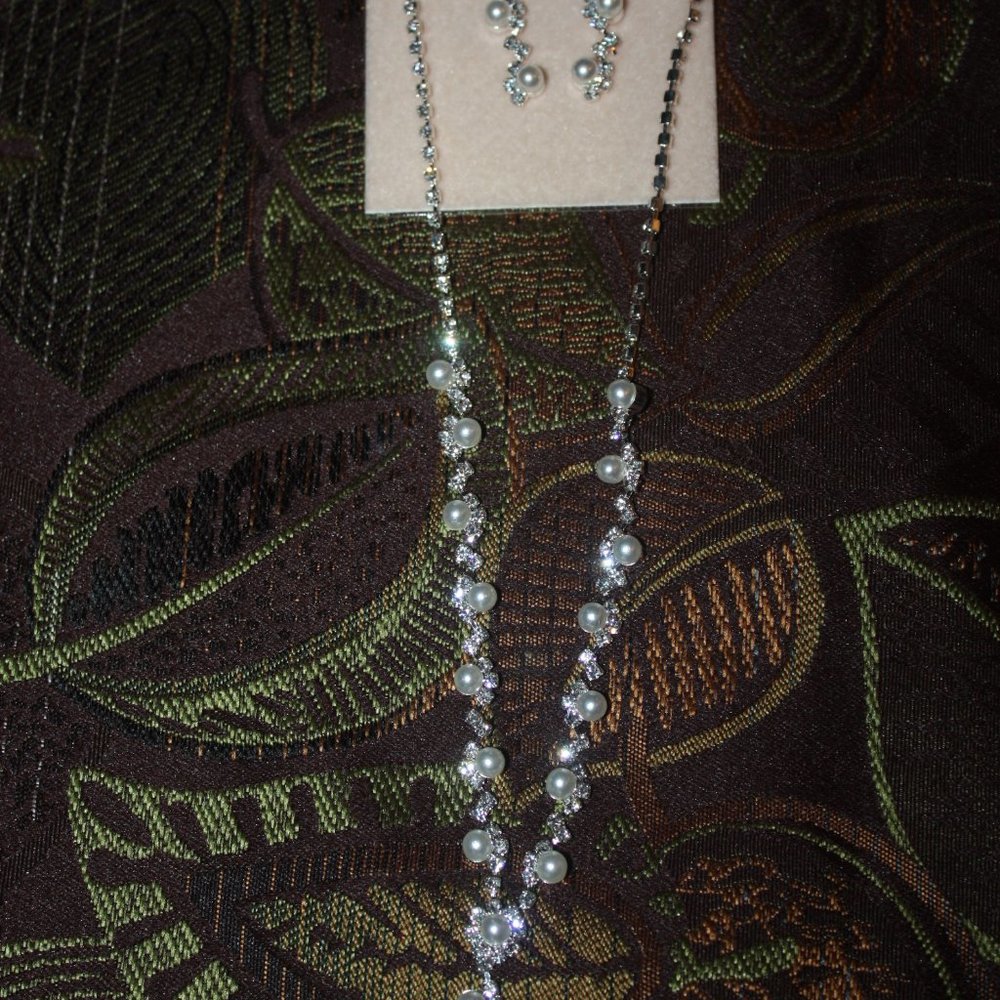 Wedding earrings and neclace